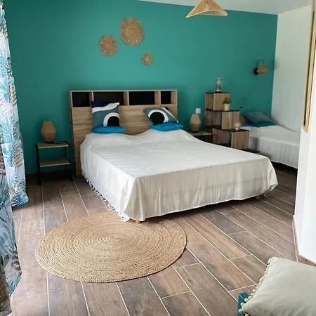 Holiday home Colas Breton
